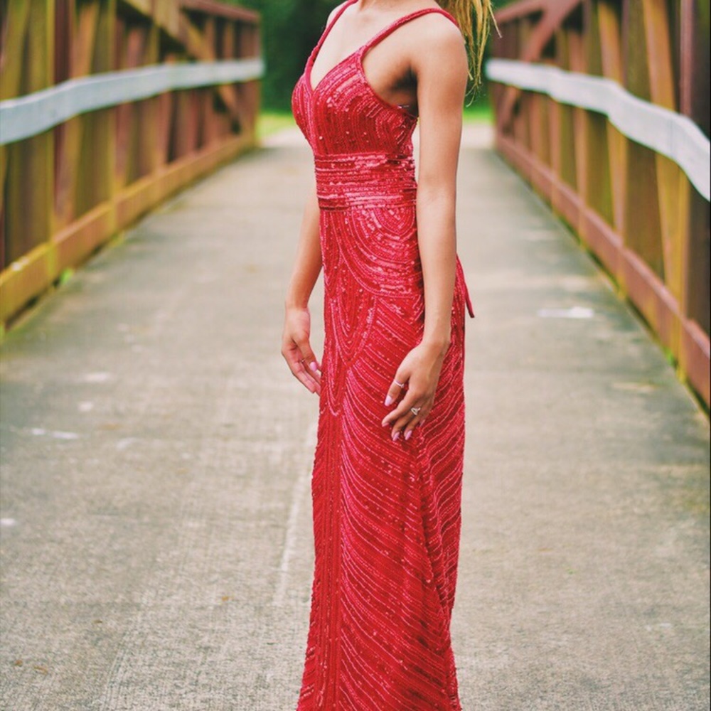PROM DRESS - Picture 2 of 3